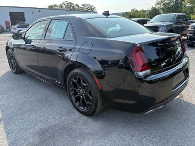 2023 Chrysler 300 Touring L