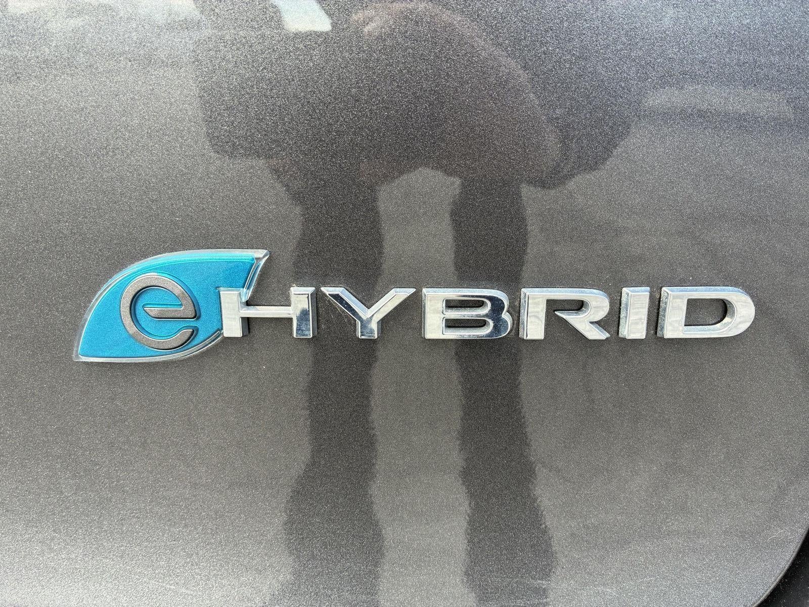 2023 Chrysler Pacifica Hybrid Touring L