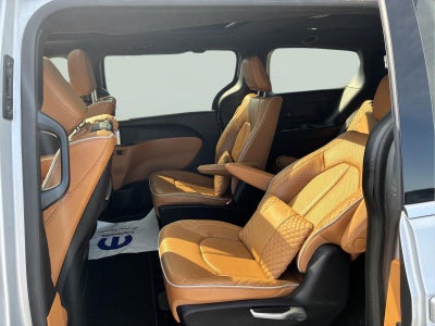2023 Chrysler Pacifica Hybrid Pinnacle