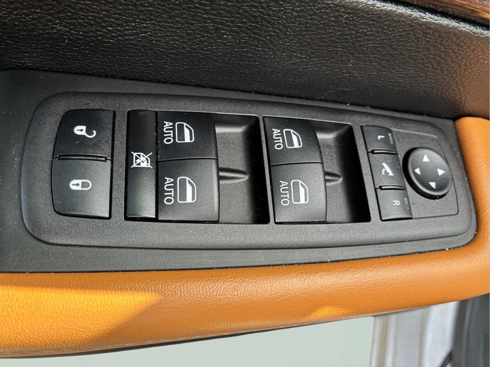 2023 Chrysler Pacifica Hybrid Pinnacle