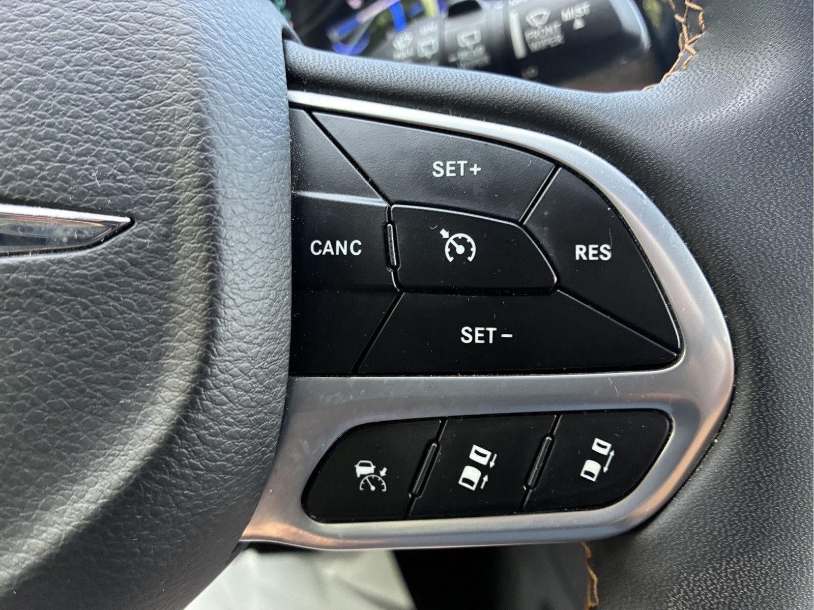 2023 Chrysler Pacifica Hybrid Pinnacle