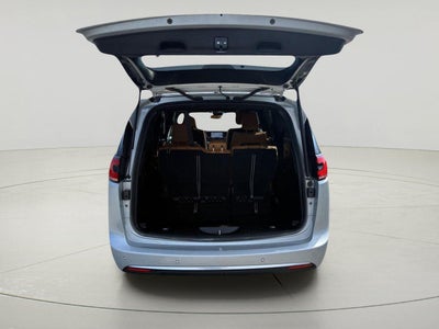 2023 Chrysler Pacifica Hybrid Pinnacle