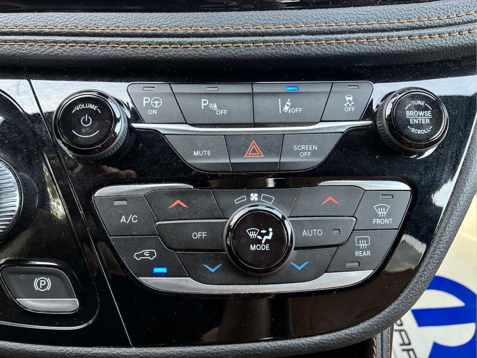 2023 Chrysler Pacifica Hybrid Pinnacle