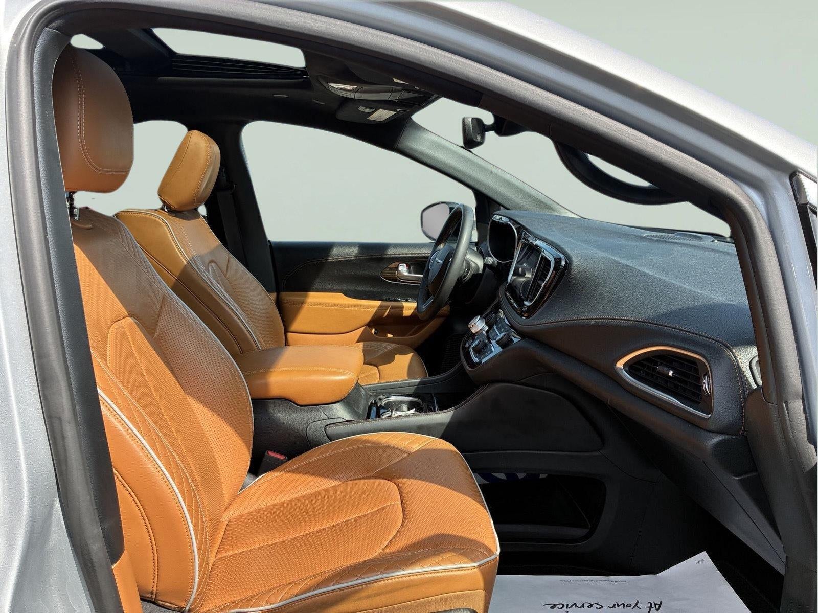 2023 Chrysler Pacifica Hybrid Pinnacle