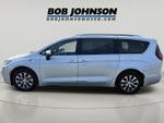2023 Chrysler Pacifica Hybrid Pinnacle