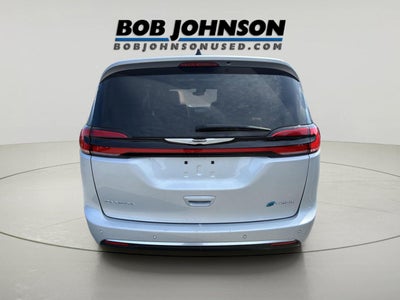 2023 Chrysler Pacifica Hybrid Pinnacle