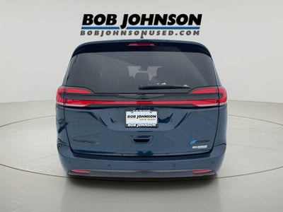 2024 Chrysler Pacifica Hybrid S Appearance Pkg