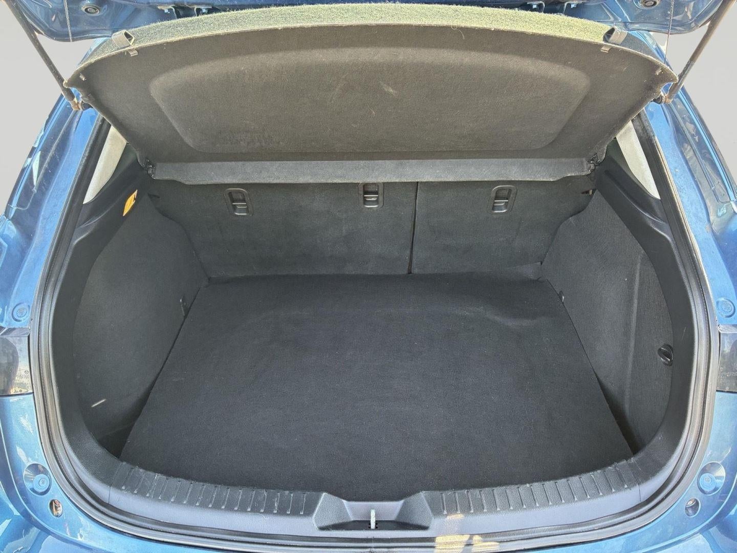 2018 Mazda Mazda3 5-Door Touring