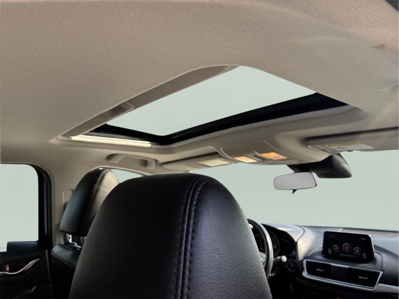 2018 Mazda Mazda3 5-Door Touring