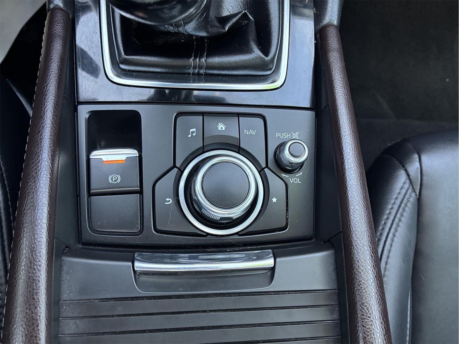 2018 Mazda Mazda3 5-Door Touring