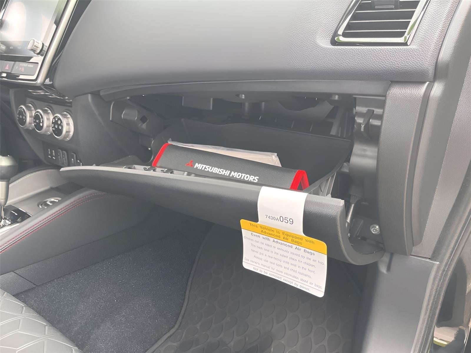 2025 Mitsubishi Outlander Sport LE