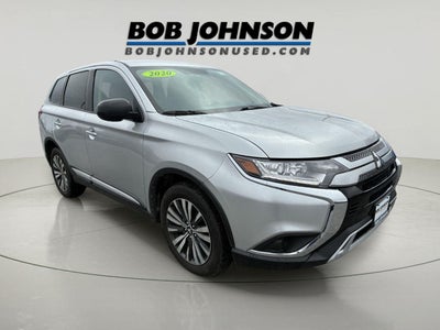 2020 Mitsubishi Outlander SE