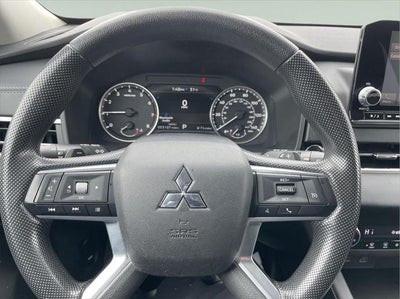 2022 Mitsubishi Outlander ES