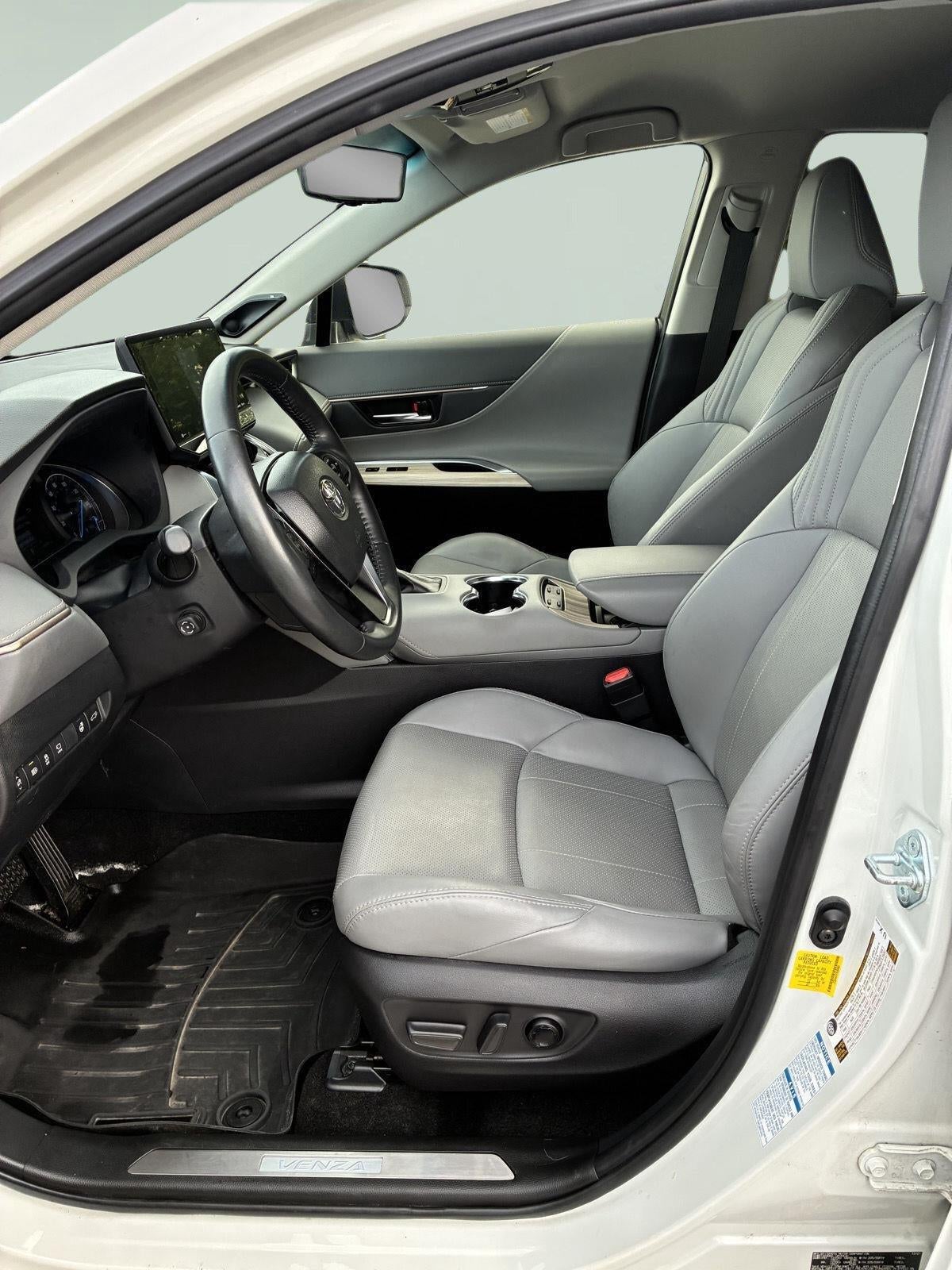 2022 Toyota Venza Limited