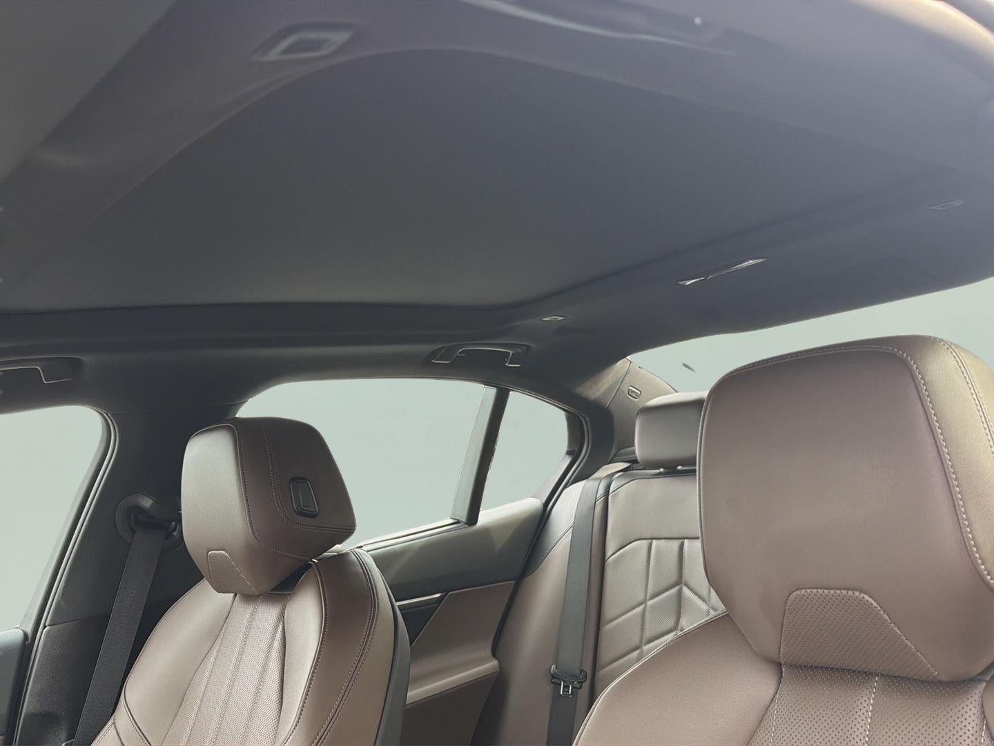 2025 BMW i5 xDrive40