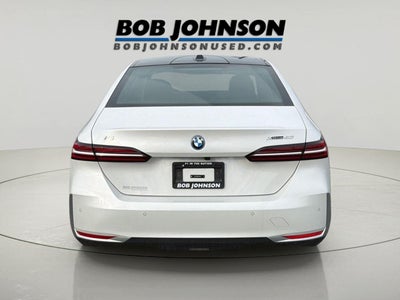 2025 BMW i5 xDrive40