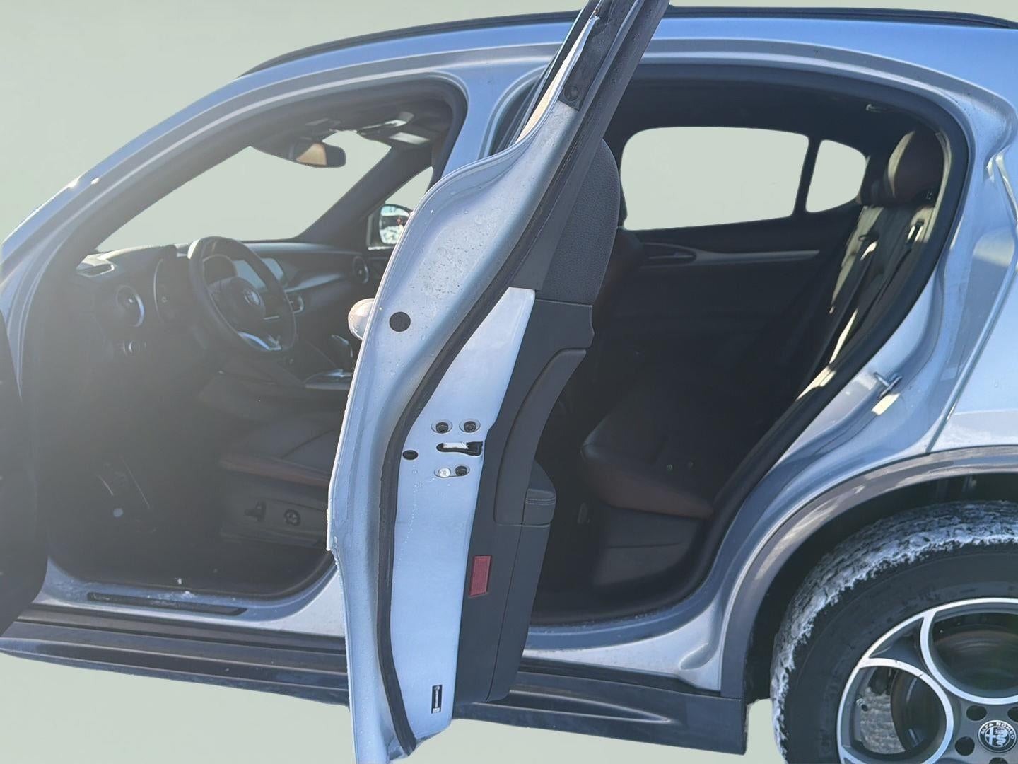 2024 Alfa Romeo Stelvio Ti