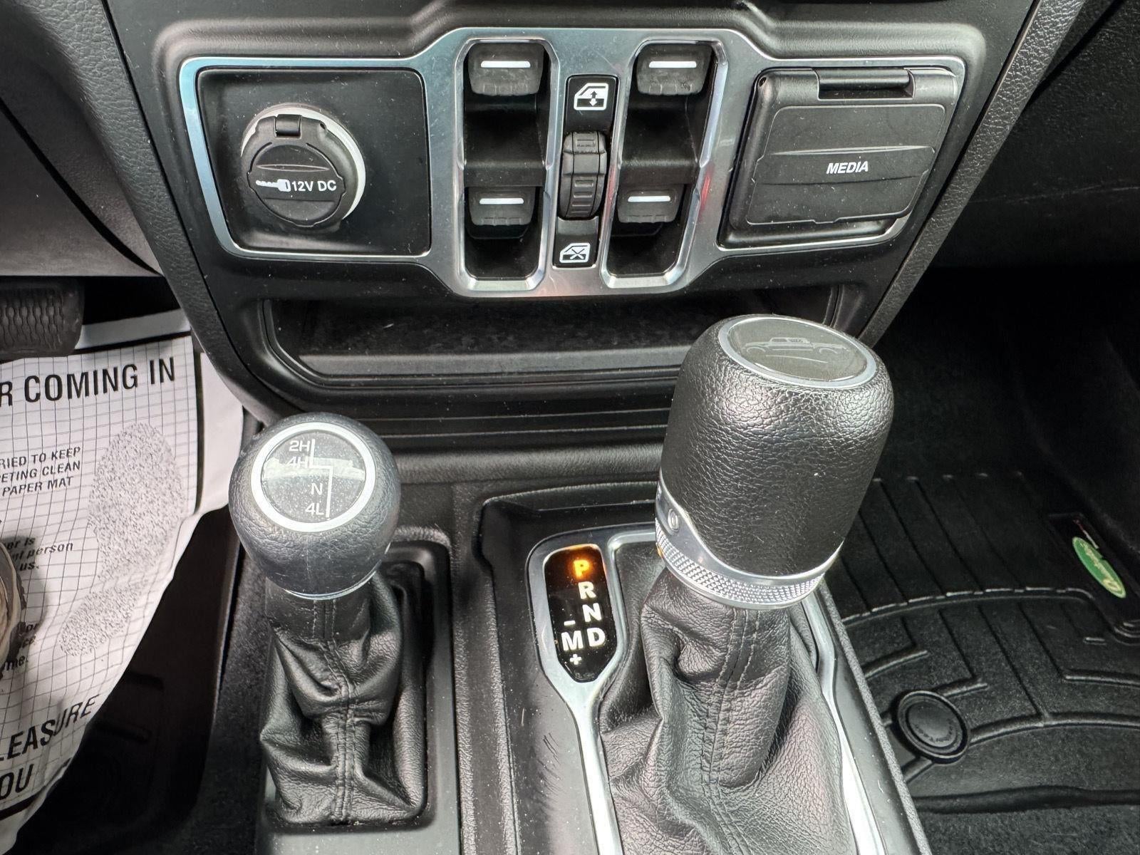 2022 Jeep Gladiator Sport S