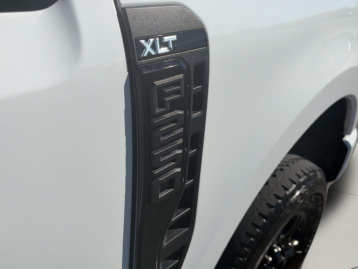 2024 Ford Super Duty F-250 XLT
