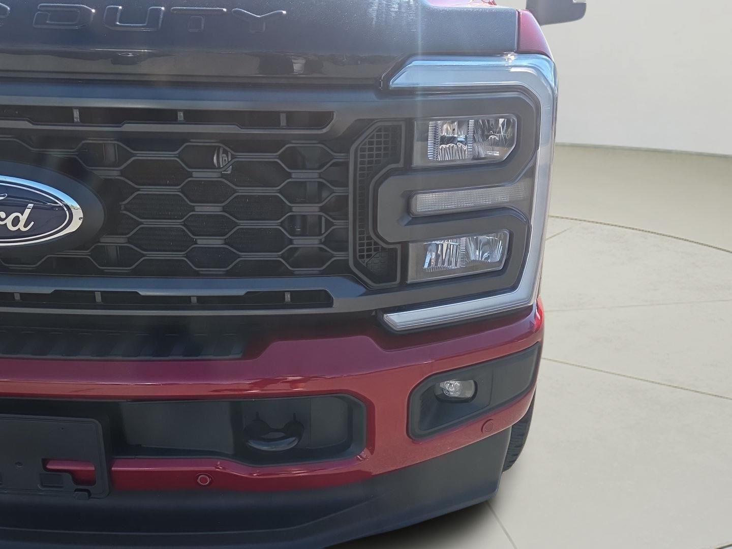 2023 Ford Super Duty F-350 Lariat