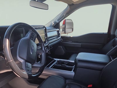 2023 Ford Super Duty F-350 Lariat