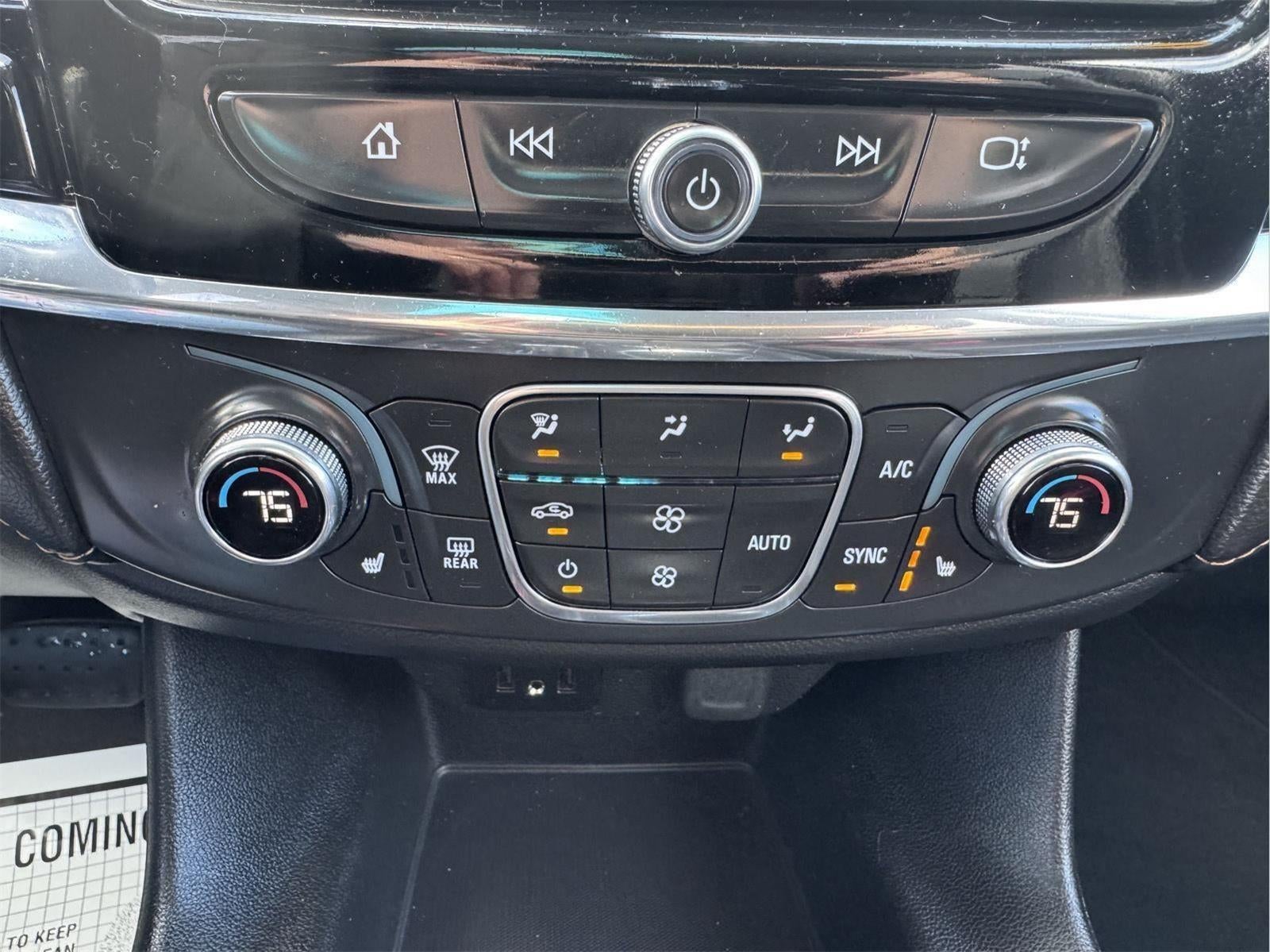 2020 Chevrolet Traverse LT Leather