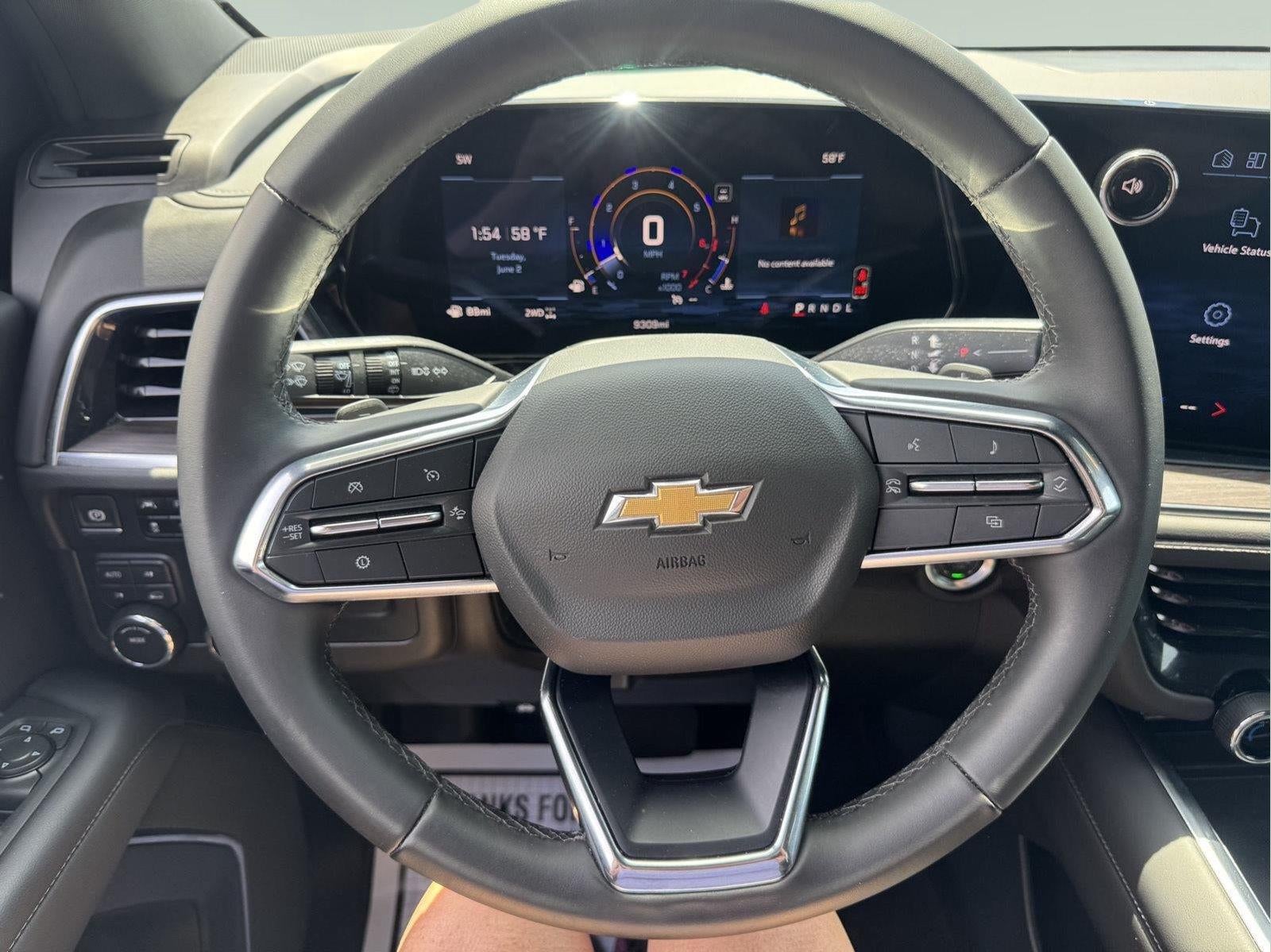 2025 Chevrolet Suburban LS