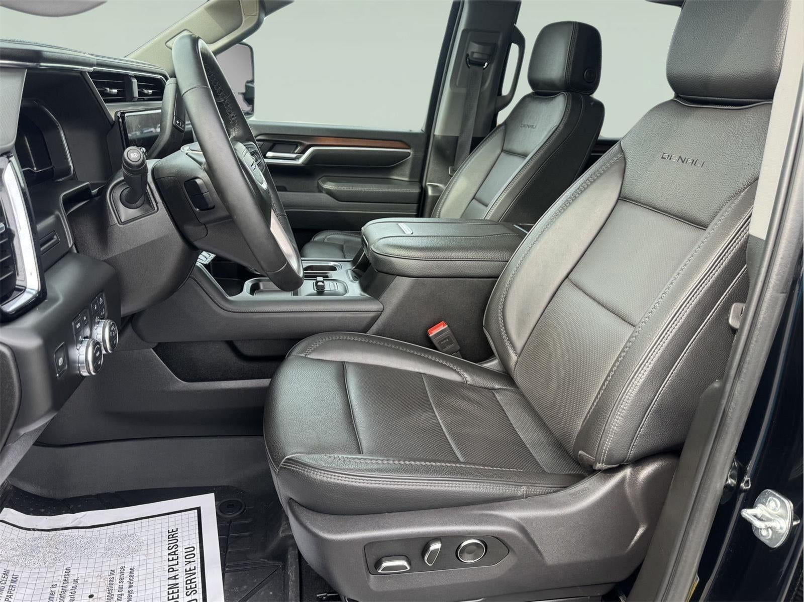 2025 GMC Sierra 2500HD Denali