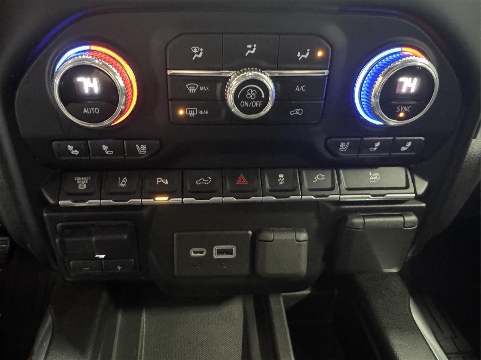 2023 GMC Sierra 3500HD Denali