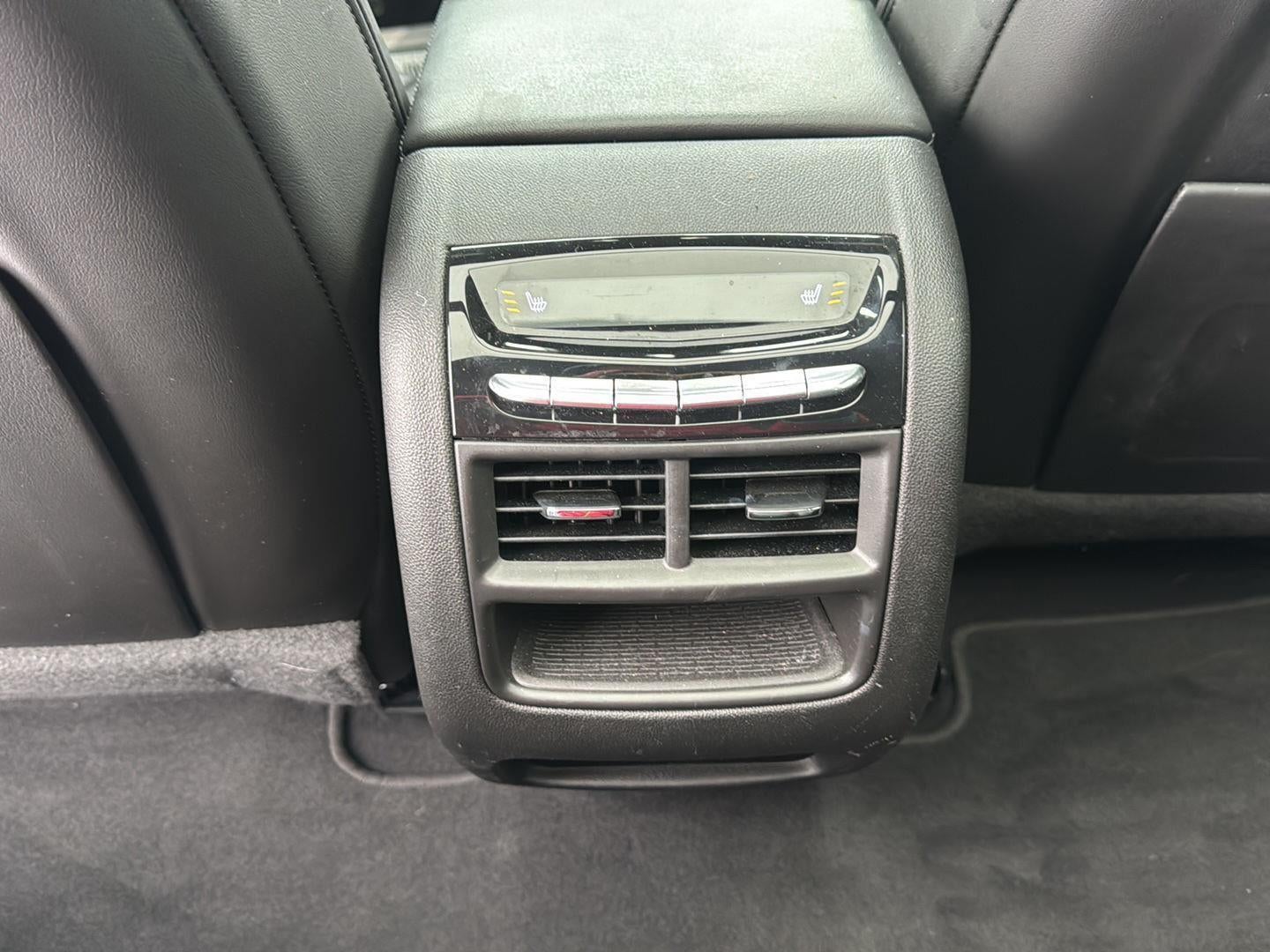 2022 Cadillac XT5 AWD Premium Luxury