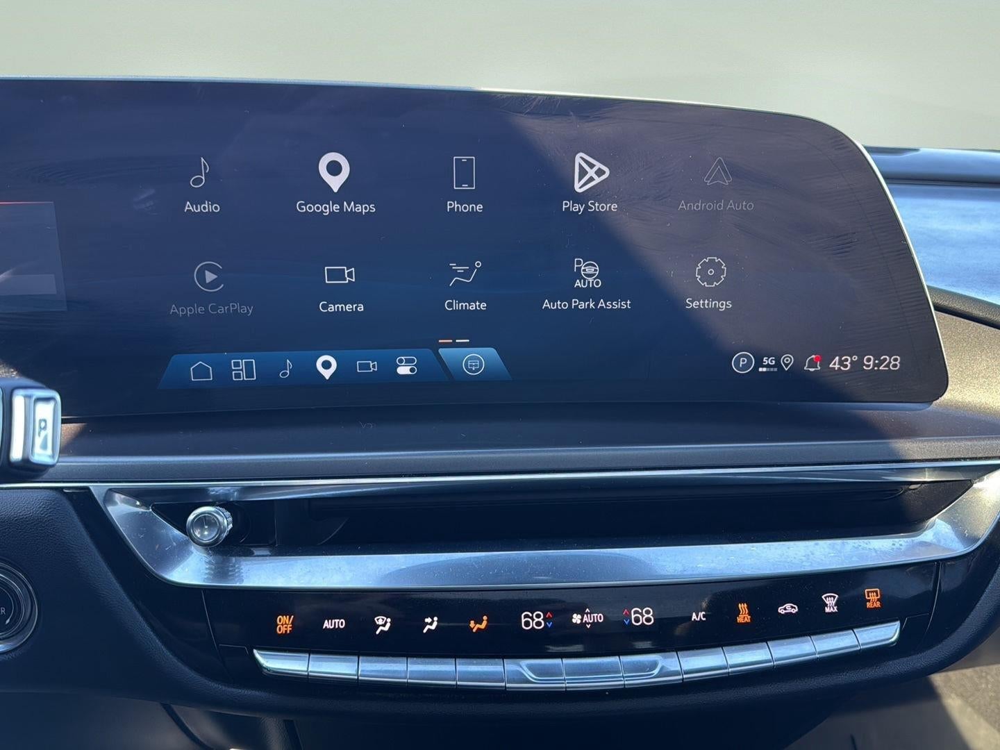 2024 Cadillac Lyriq Tech