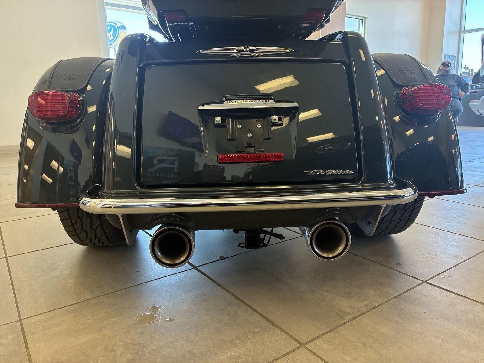 2020 HARLEY DAVIDSON tri glide Base