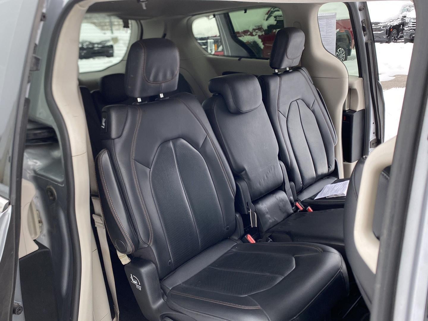 2020 Chrysler Pacifica Touring L