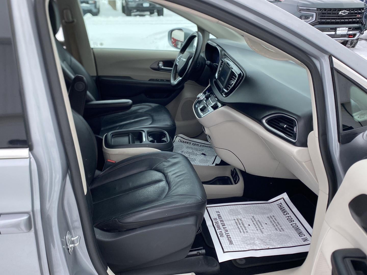 2020 Chrysler Pacifica Touring L