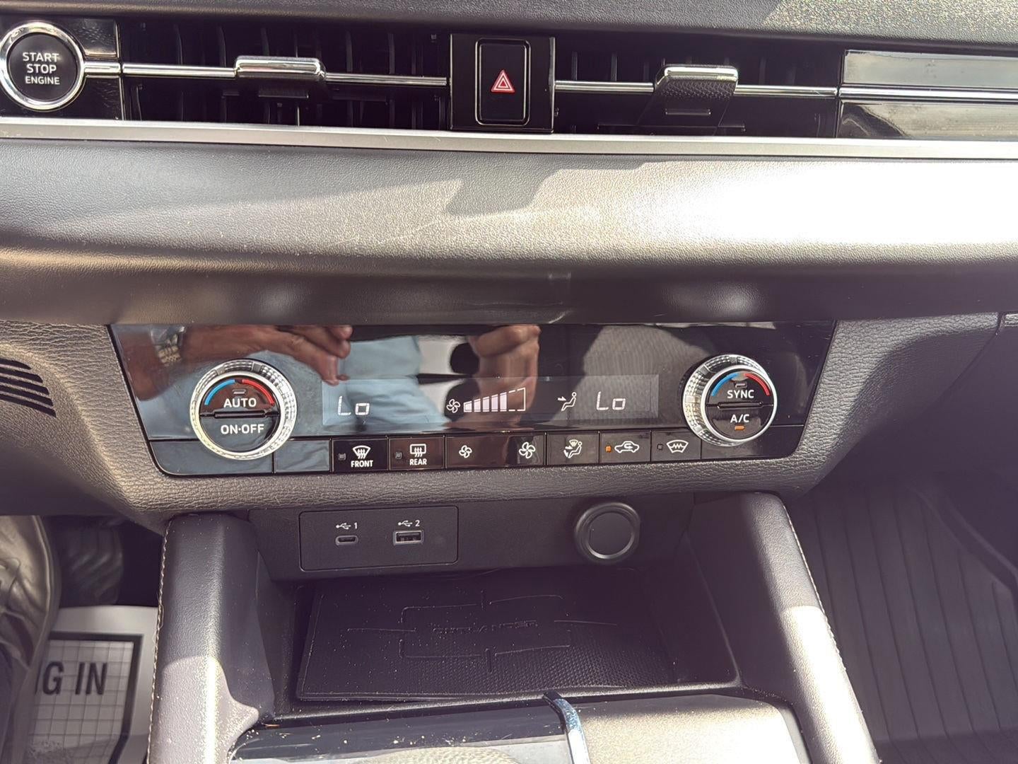 2024 Mitsubishi Outlander ES