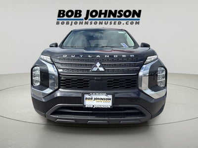 2024 Mitsubishi Outlander ES