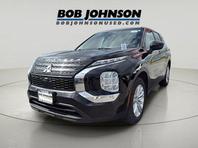 2024 Mitsubishi Outlander ES