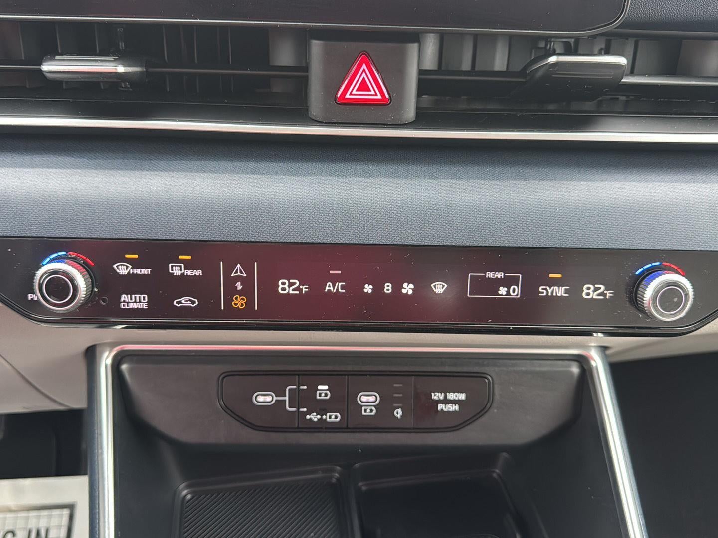 2025 Kia Carnival EX