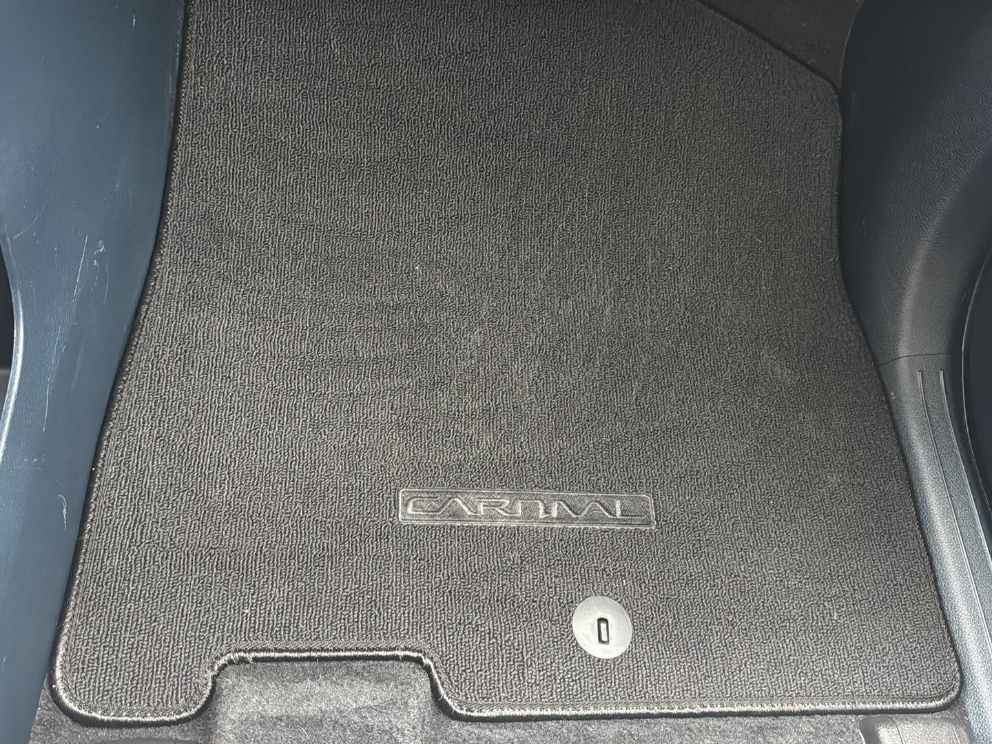 2025 Kia Carnival EX