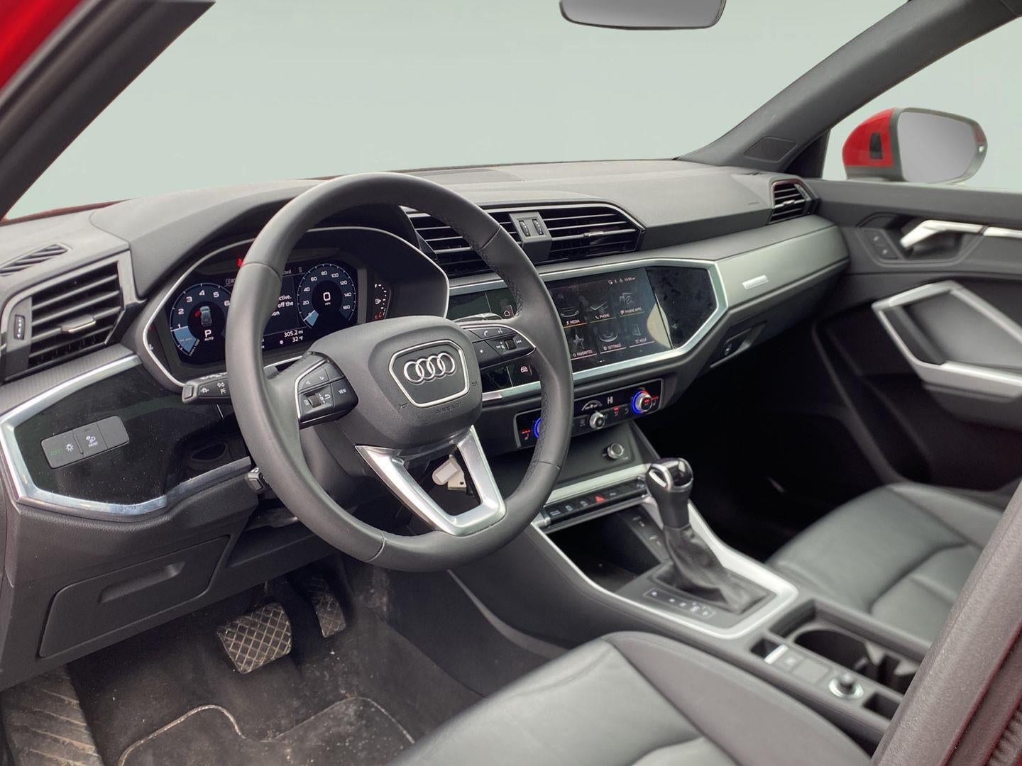 2025 Audi Q3 S line Premium