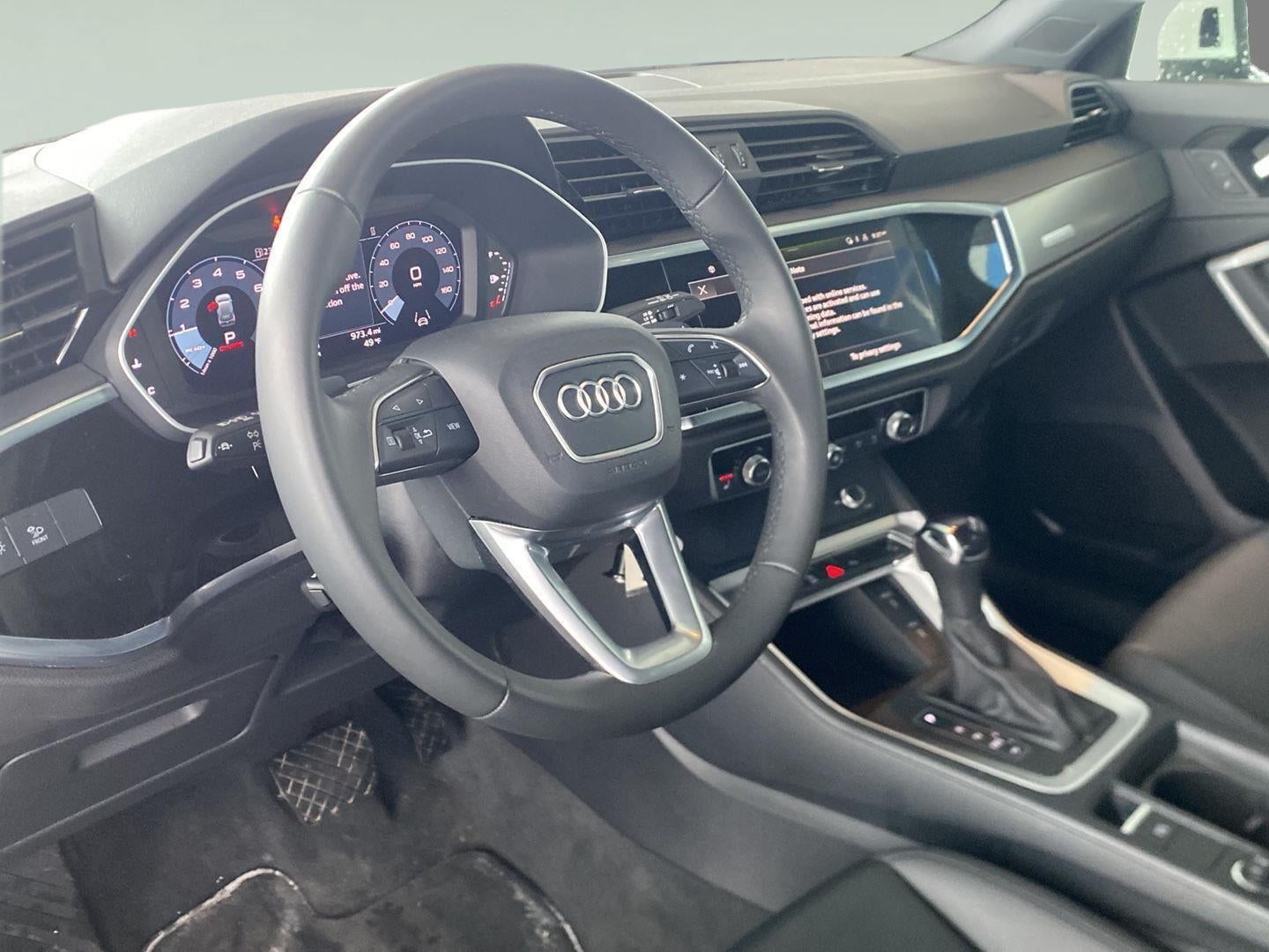 2025 Audi Q3 S line Premium