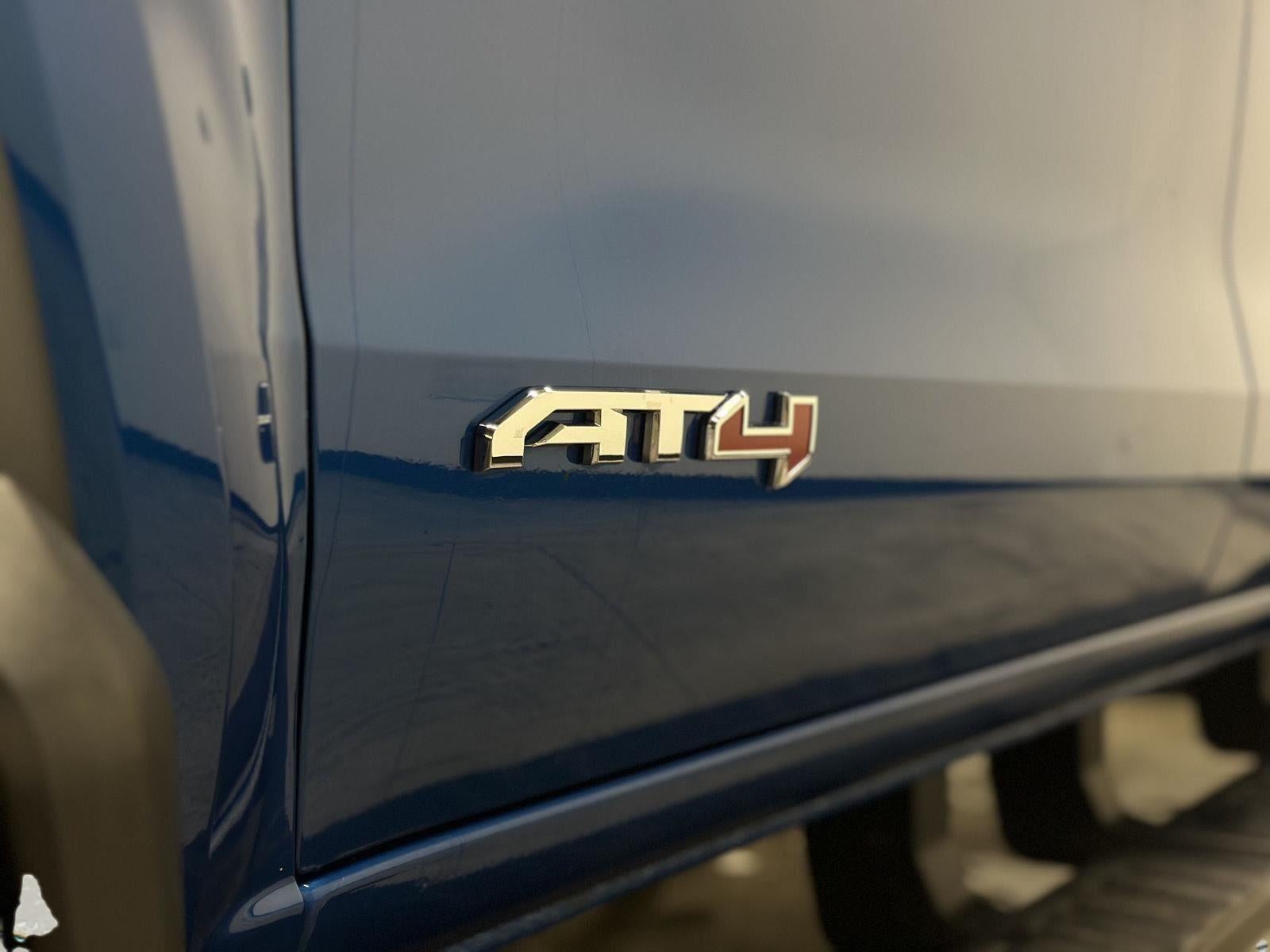 2024 GMC Canyon 4WD AT4