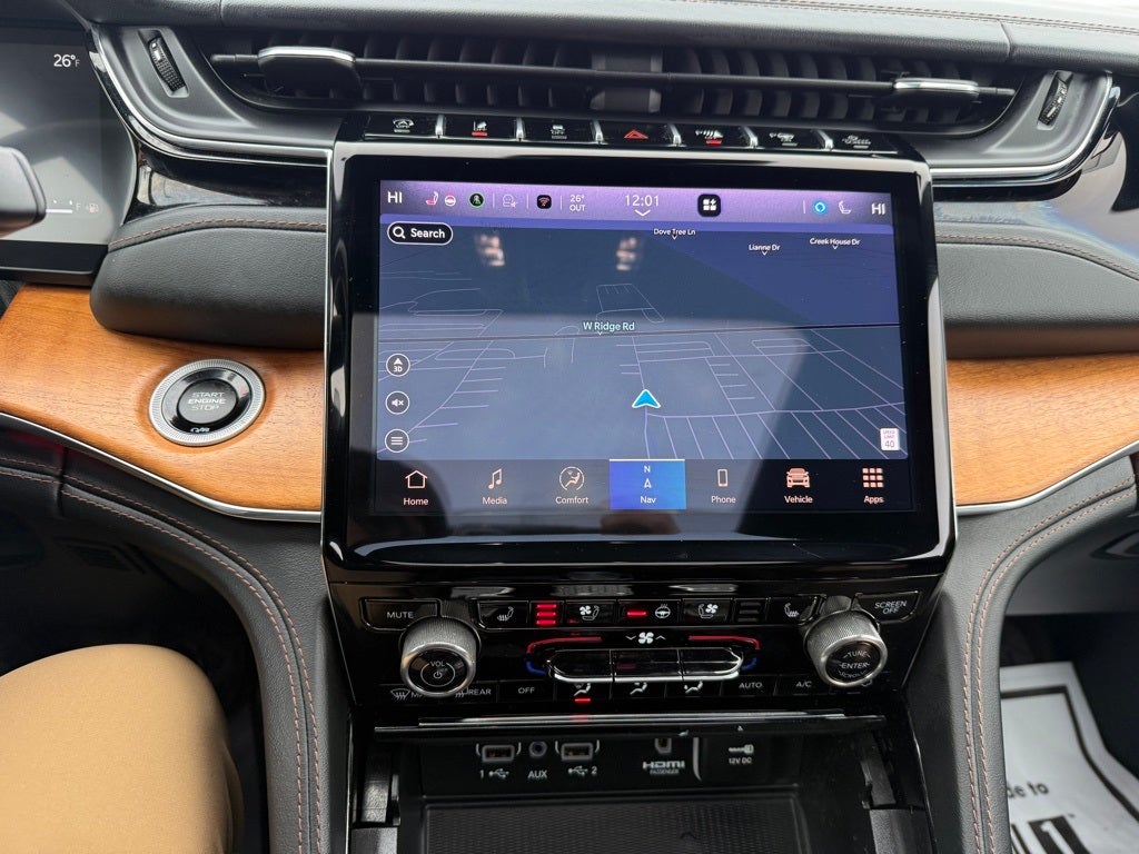 2023 Jeep Grand Cherokee Summit CARBRAVO!