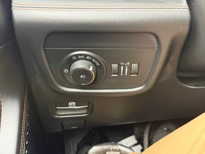 2023 Jeep Grand Cherokee Summit CARBRAVO!