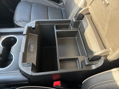 2023 GMC Yukon SLT CARBRAVO!