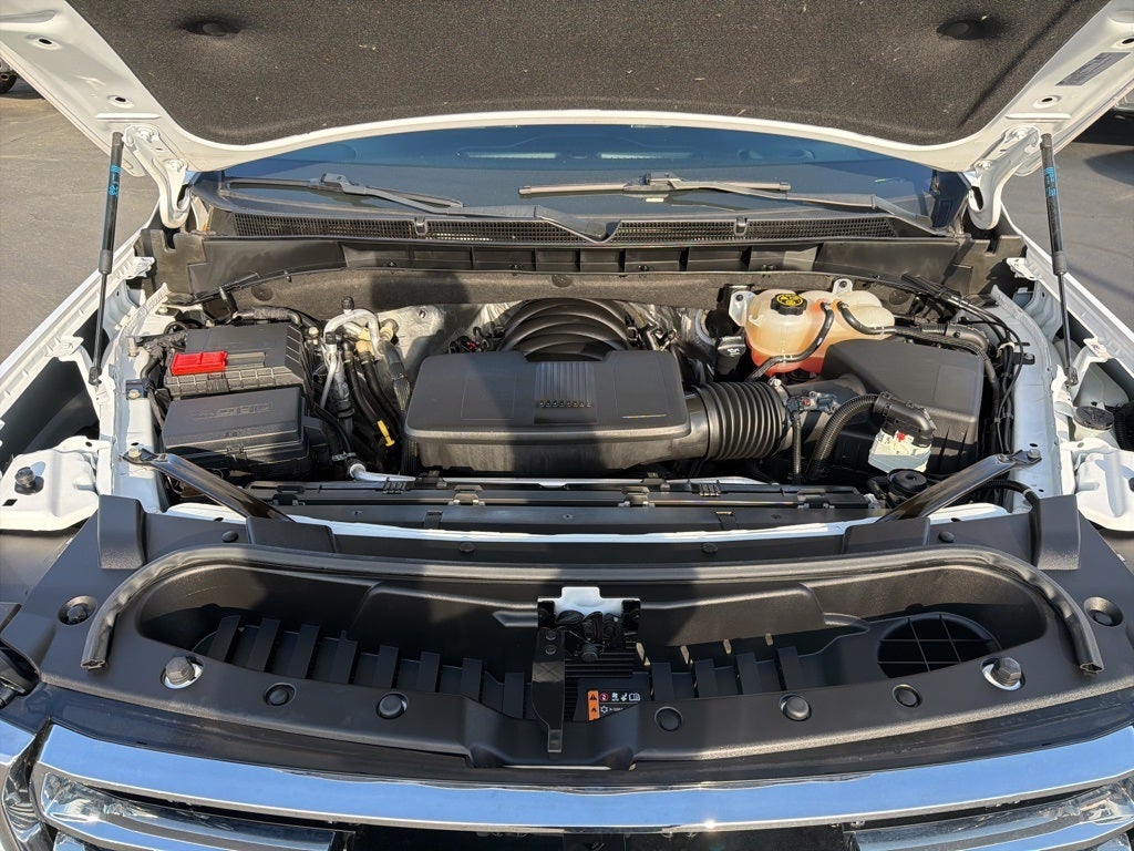 2023 GMC Yukon SLT CARBRAVO!