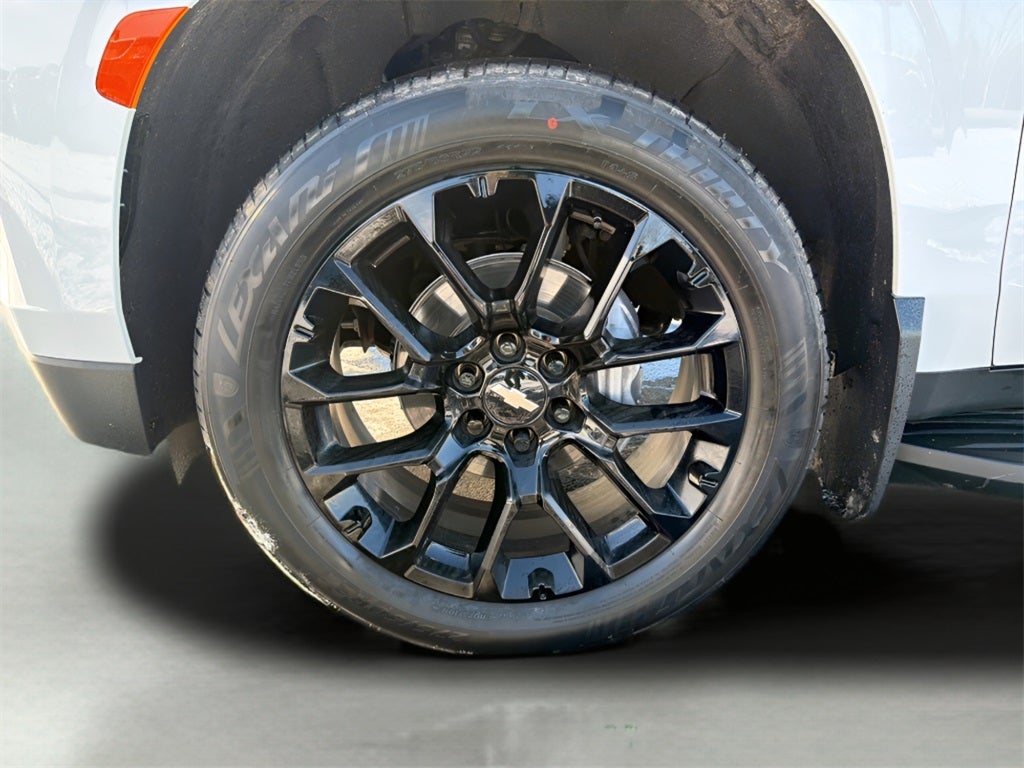 2023 Chevrolet Tahoe LS CARBRAVO!