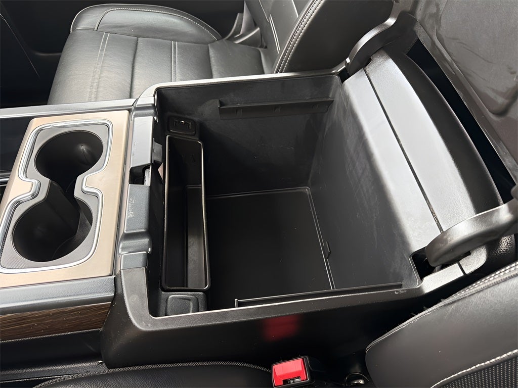 2017 GMC Sierra 2500HD Denali CARBRAVO!