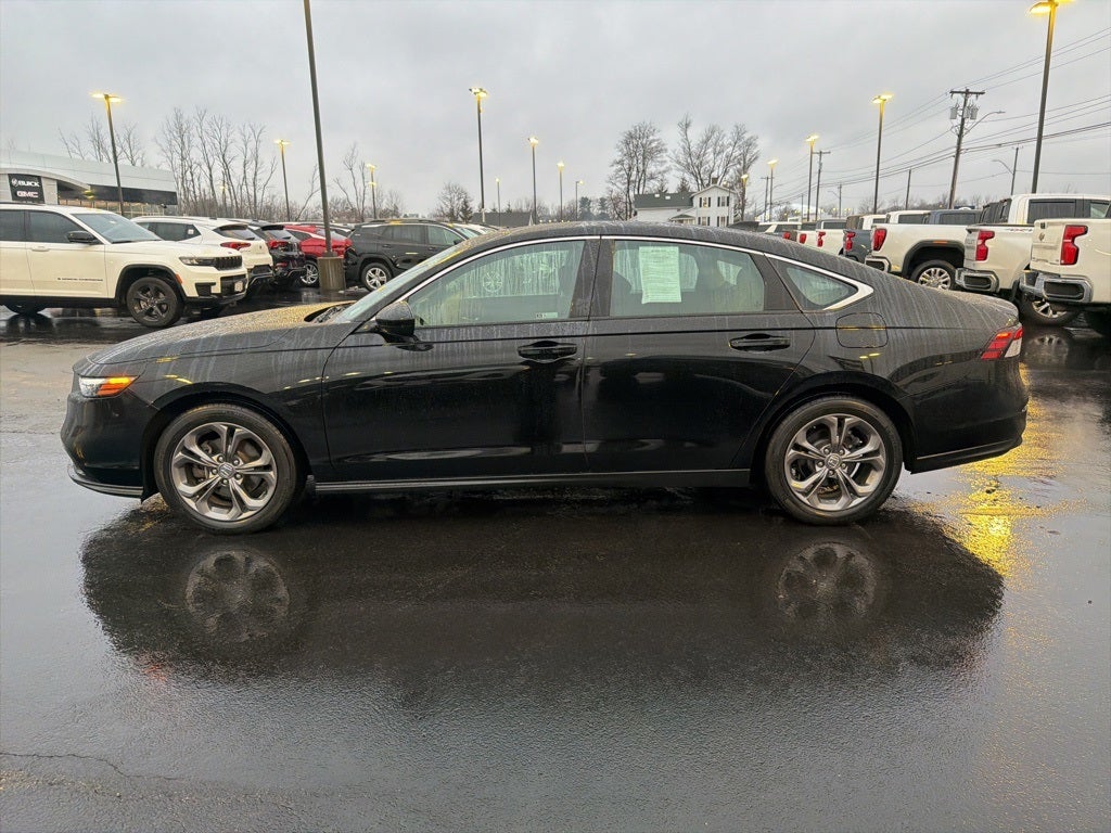 2023 Honda Accord EX CARBRAVO