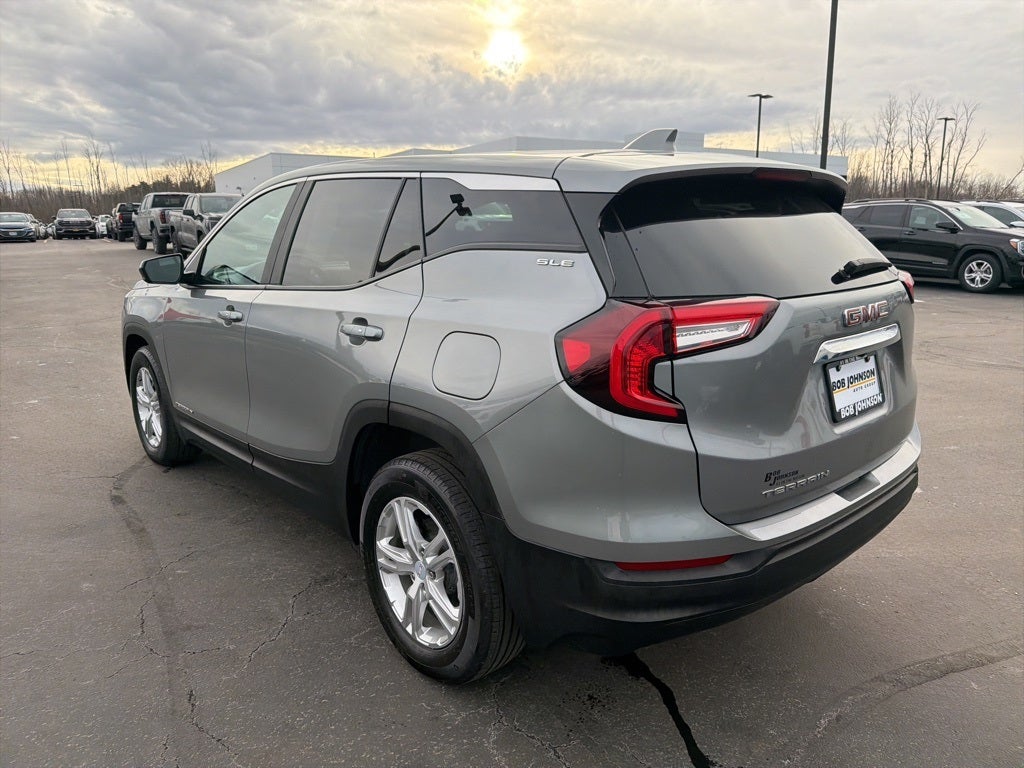 2023 GMC Terrain SLE CARBRAVO!